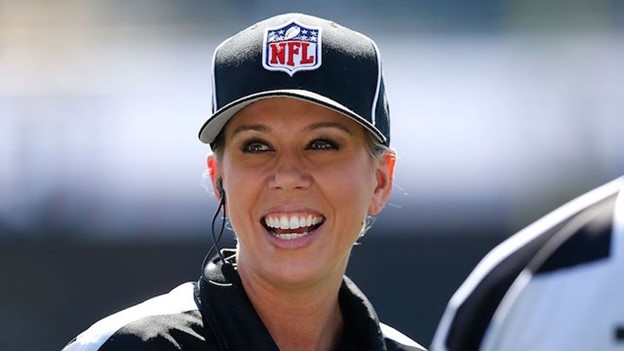 SARAH THOMAS                                 MAKES FOOTBALL&nbsp;HISTORY