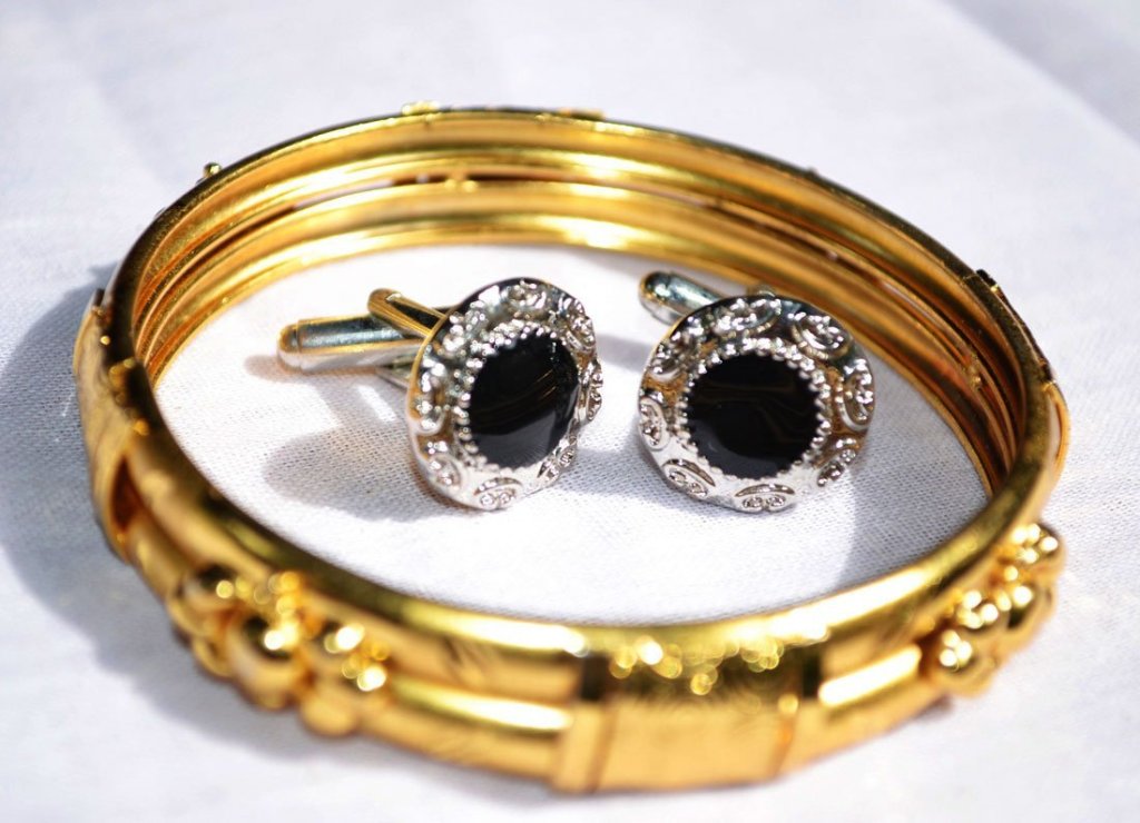 What Makes ring shine metal money fashion bangle That&nbsp;Different